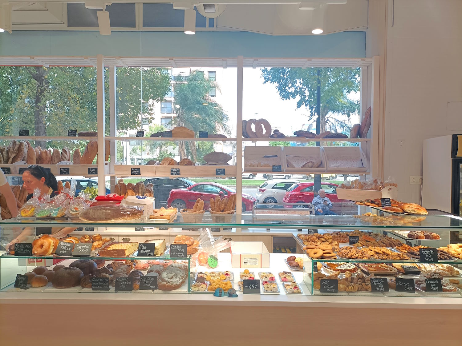 Reforma Panadería Pastelería LA TAHONA DEL ABUELO Av. Francia, Valencia. Septiembre-Octubre 2023