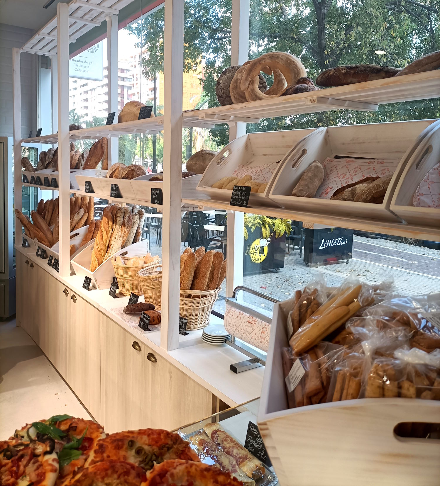 Reforma Panadería Pastelería LA TAHONA DEL ABUELO Av. Francia, Valencia. Septiembre-Octubre 2023