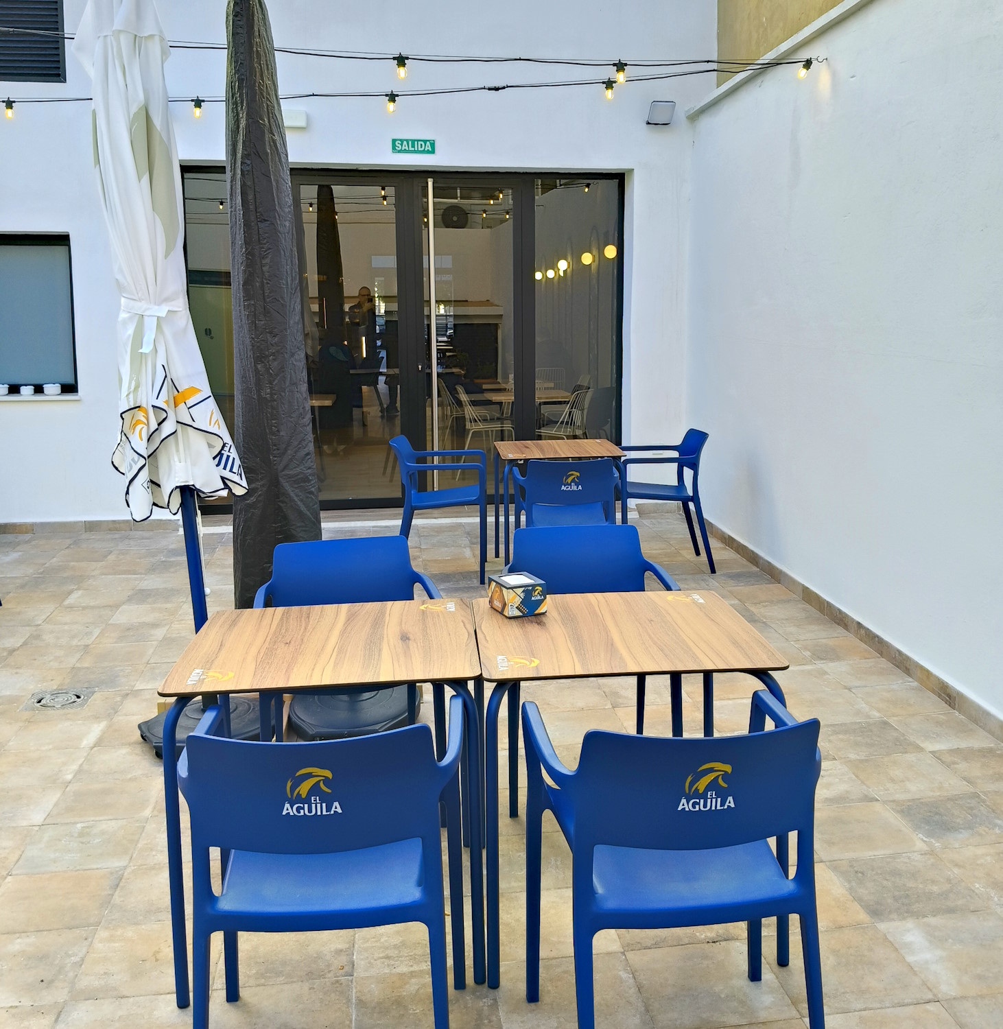 VITUALLA Café, Lounge, Vinos y Gourmet